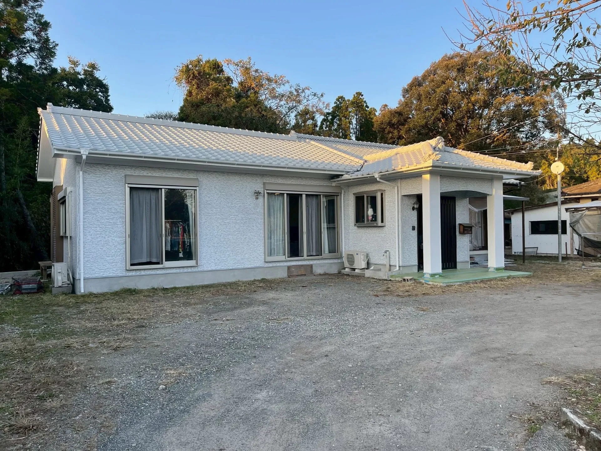 伊佐市の住宅①(ダブルトーン工法塗装)